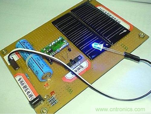 微型太陽能供電板DIY，給手電筒收音機(jī)供電