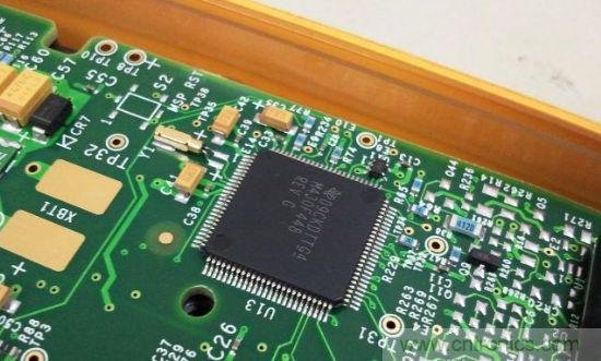 拆萬用表中的的&ldquo;蘋果&rdquo; Fluke 287