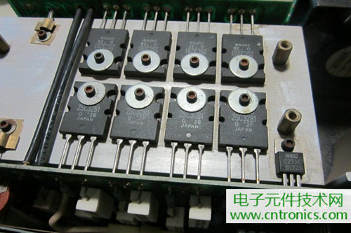 用料很給力！專業后級功放美國高峰FA1201拆解