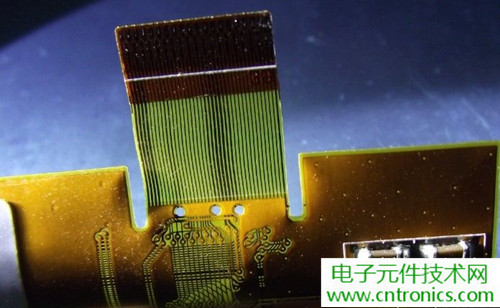 探秘電子紙！一款電紙書(shū)的電子墨水屏拆解