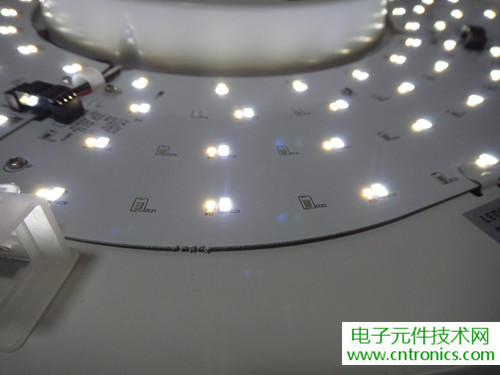 高端大氣上檔次！智能遙控調(diào)光LED吸頂燈拆解