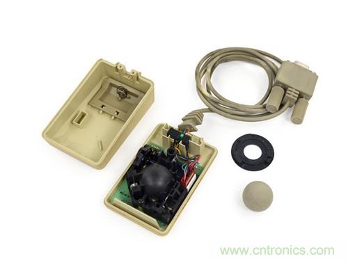 拆！古董級Macintosh 128K電腦