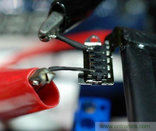 圖文并茂！移動(dòng)電源升壓效率大檢測