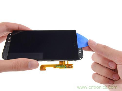 牛人強拆！新HTC One(M8)真機精密做工難修理