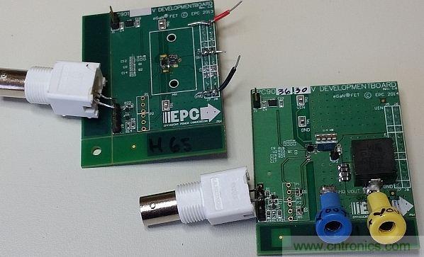 圖1：這里僅在左側(cè)的電路板上配備了半橋配置，右側(cè)的電路板配備了完整的DC-DC轉(zhuǎn)換器。香蕉插座可將測試板連接至電子負載。通過BNC連接器可連接至外部脈沖發(fā)生器。