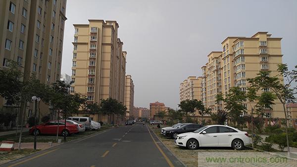 業界良心 LG V10 評測:剛毅、冷峻，不失人性化