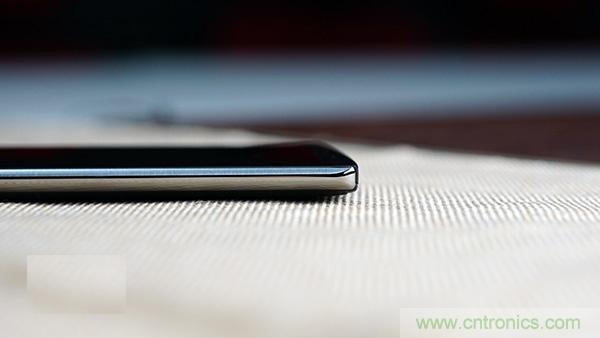 業界良心 LG V10 評測:剛毅、冷峻，不失人性化