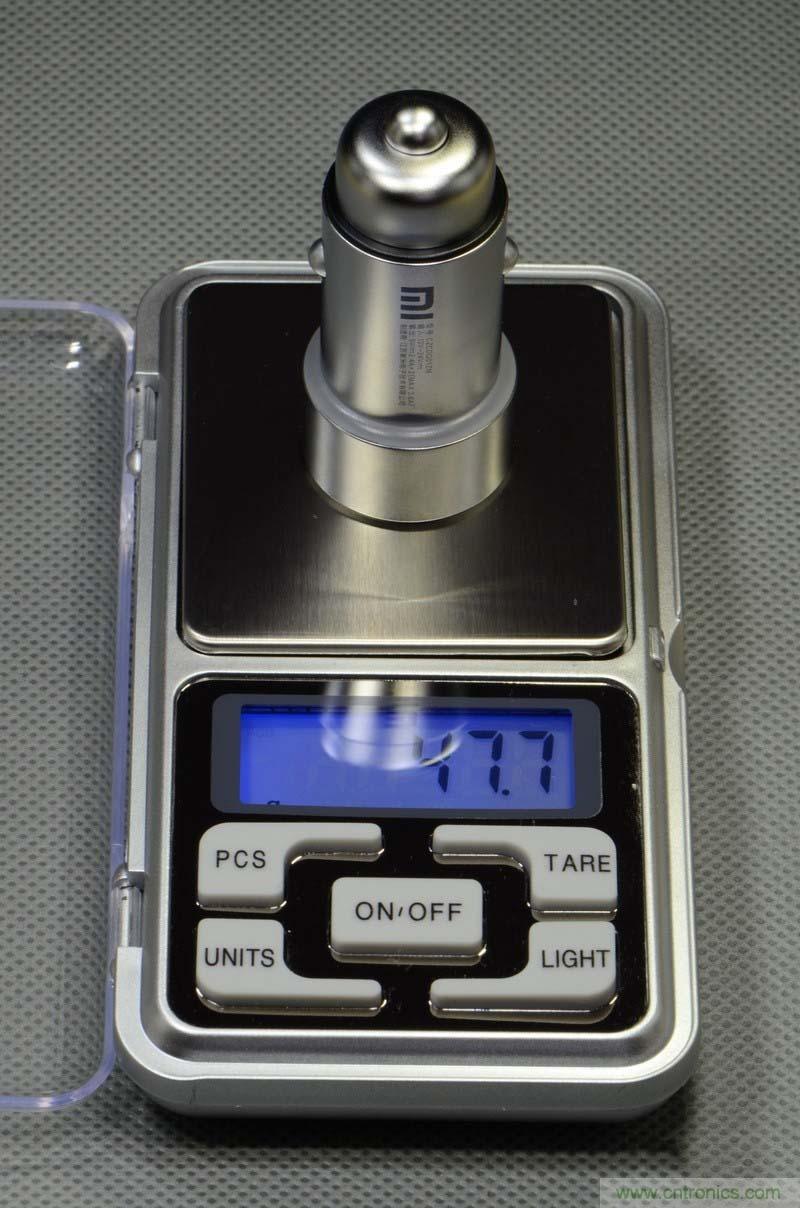 小米車載充電器拆解評測：49元能讓這枚&ldquo;子彈&rdquo;飛多遠？