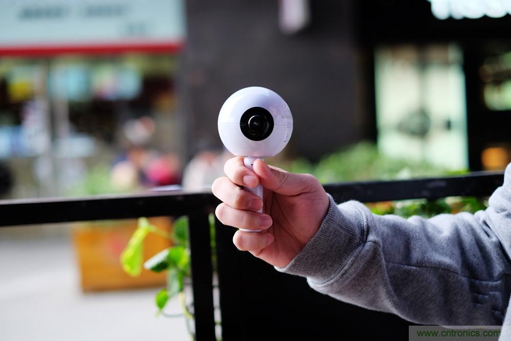 造型神似BB8，讓照片翻滾起來&mdash;&mdash;暴風(fēng)魔眼