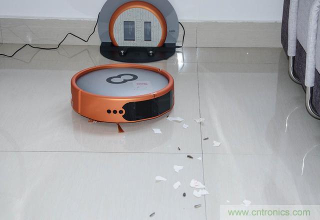 智能導(dǎo)航掃地機器人，以內(nèi)更靠譜！