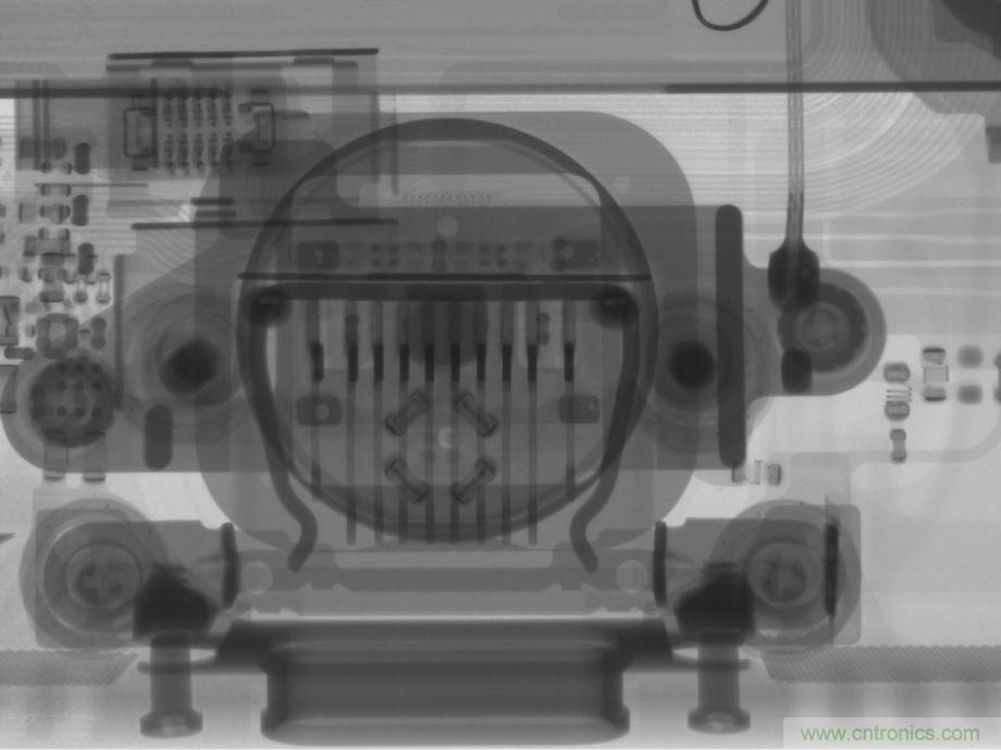 有什么地方沒有變？iPhone SE真機拆解