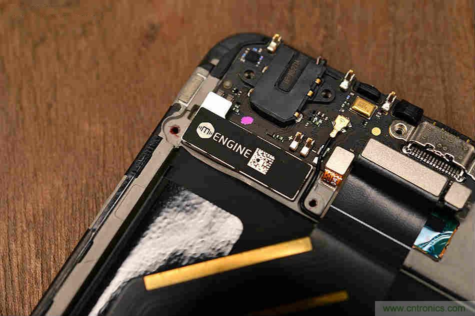 拆解魅族15 Plus：玩轉(zhuǎn)了新概念，但其工藝究竟如何？