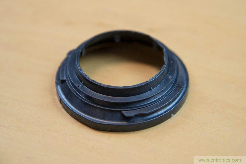 拆解戴森吹風(fēng)機：近三千元的價格貴在哪？